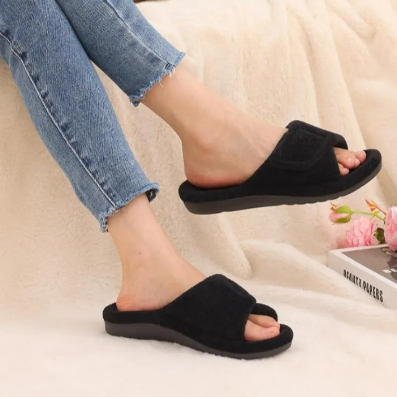 Adjustable Orthopedic Slippers – Comfort and Support Strap