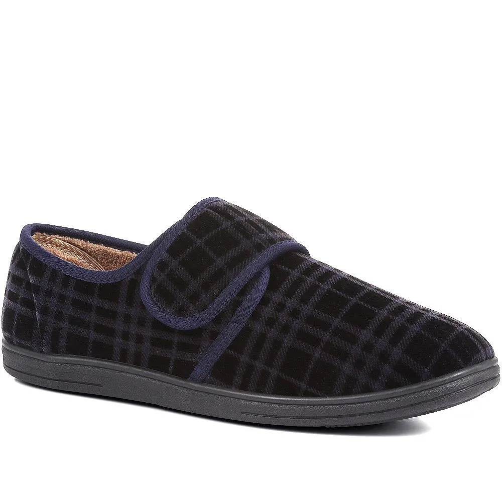 Cosy Tartan Slippers - QINGD36003 / 322 320
