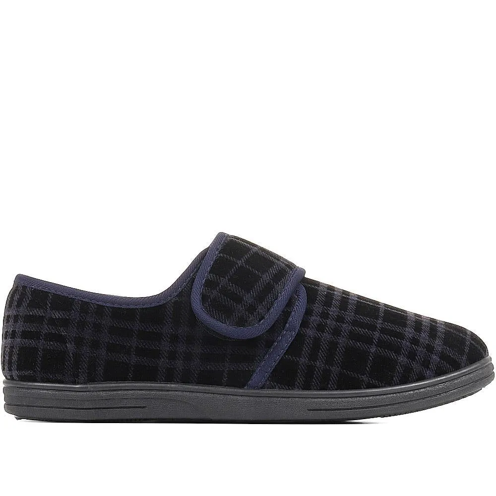 Cosy Tartan Slippers - QINGD36003 / 322 320