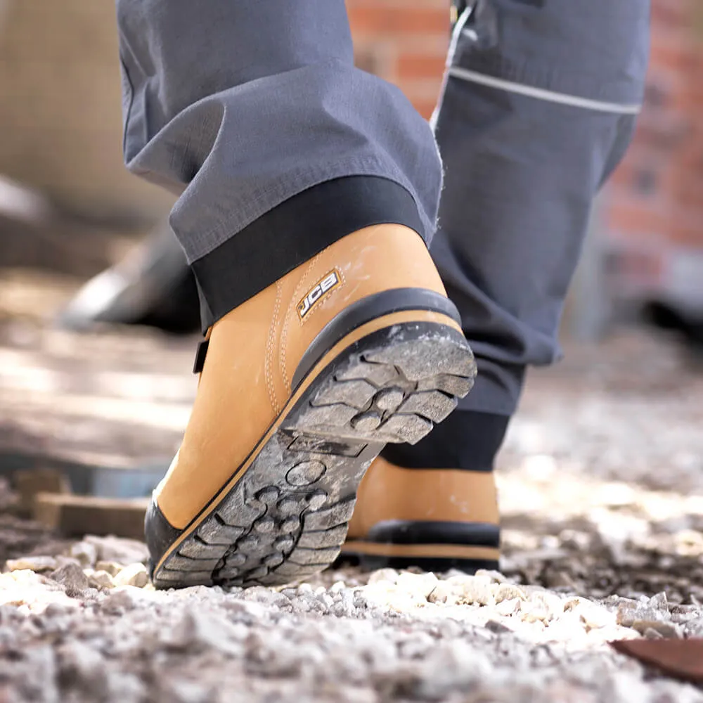 JCB 3CX Safety Work Boots