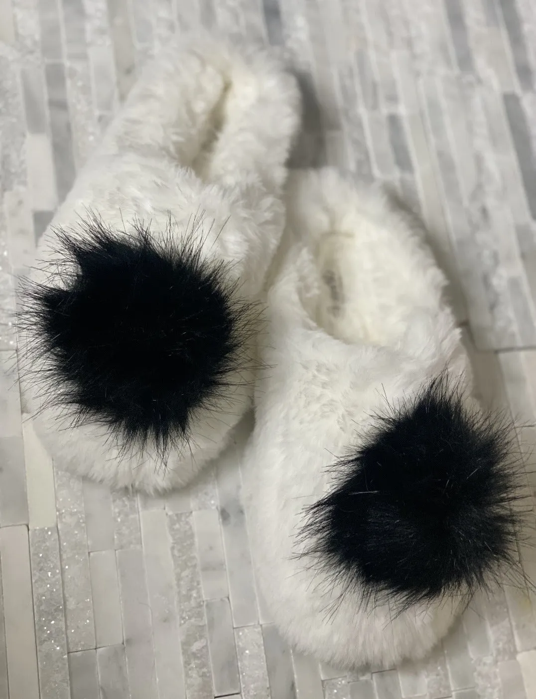 Pom Closed Toe Faux- Fur Comfort Slippers