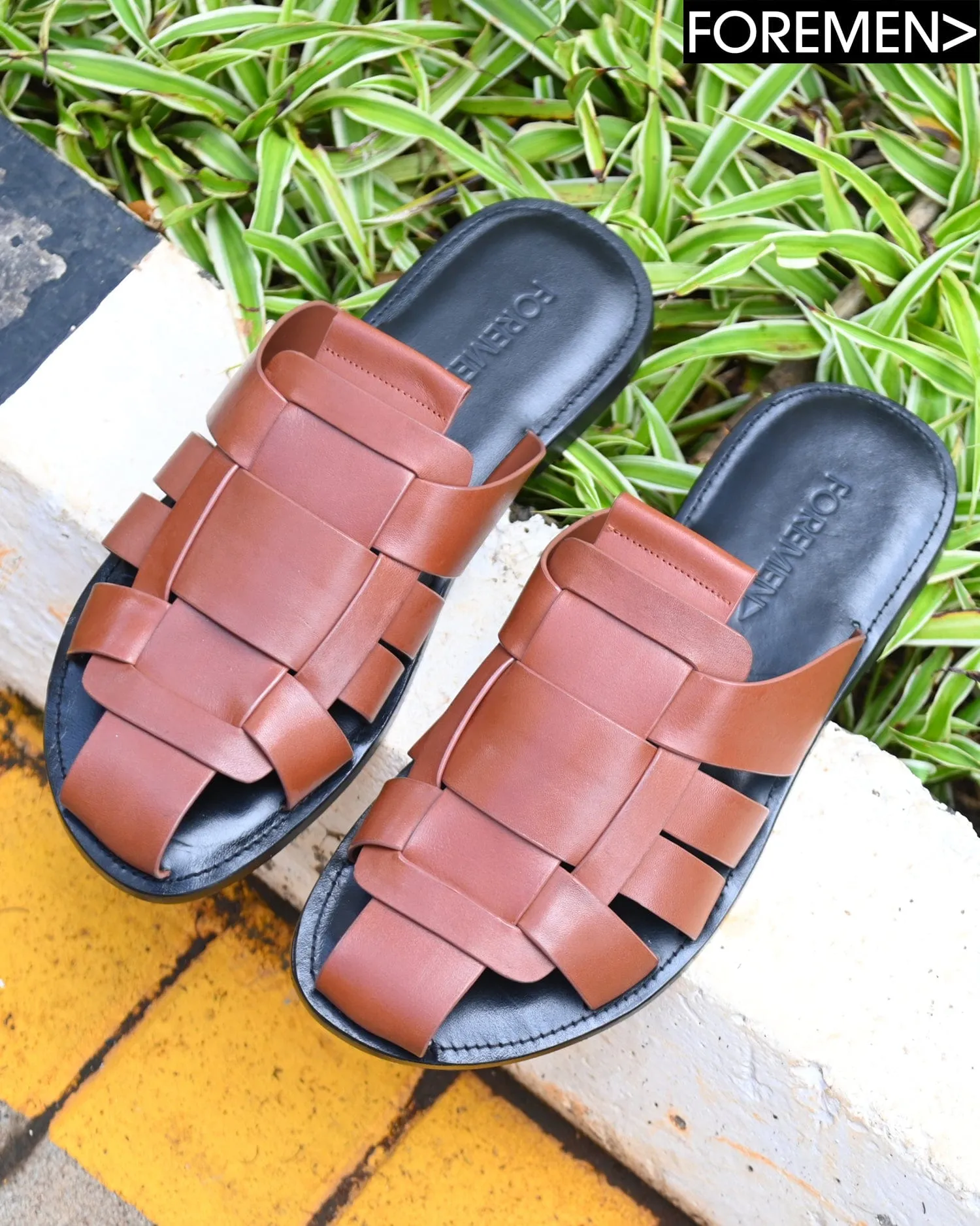 RIYADH | Brown Sandals