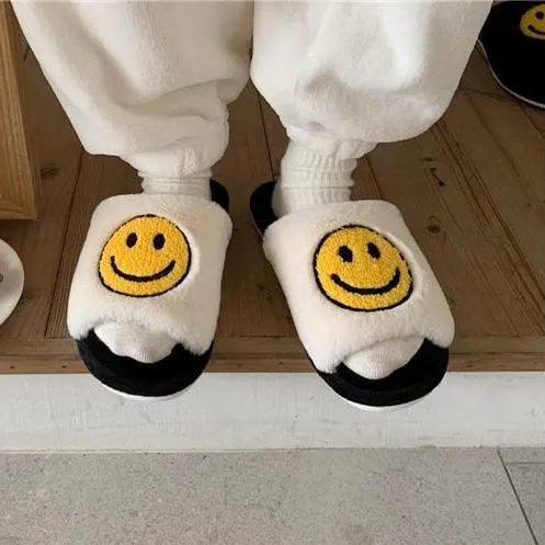 Round Smile Open-toe Plush Slippers
