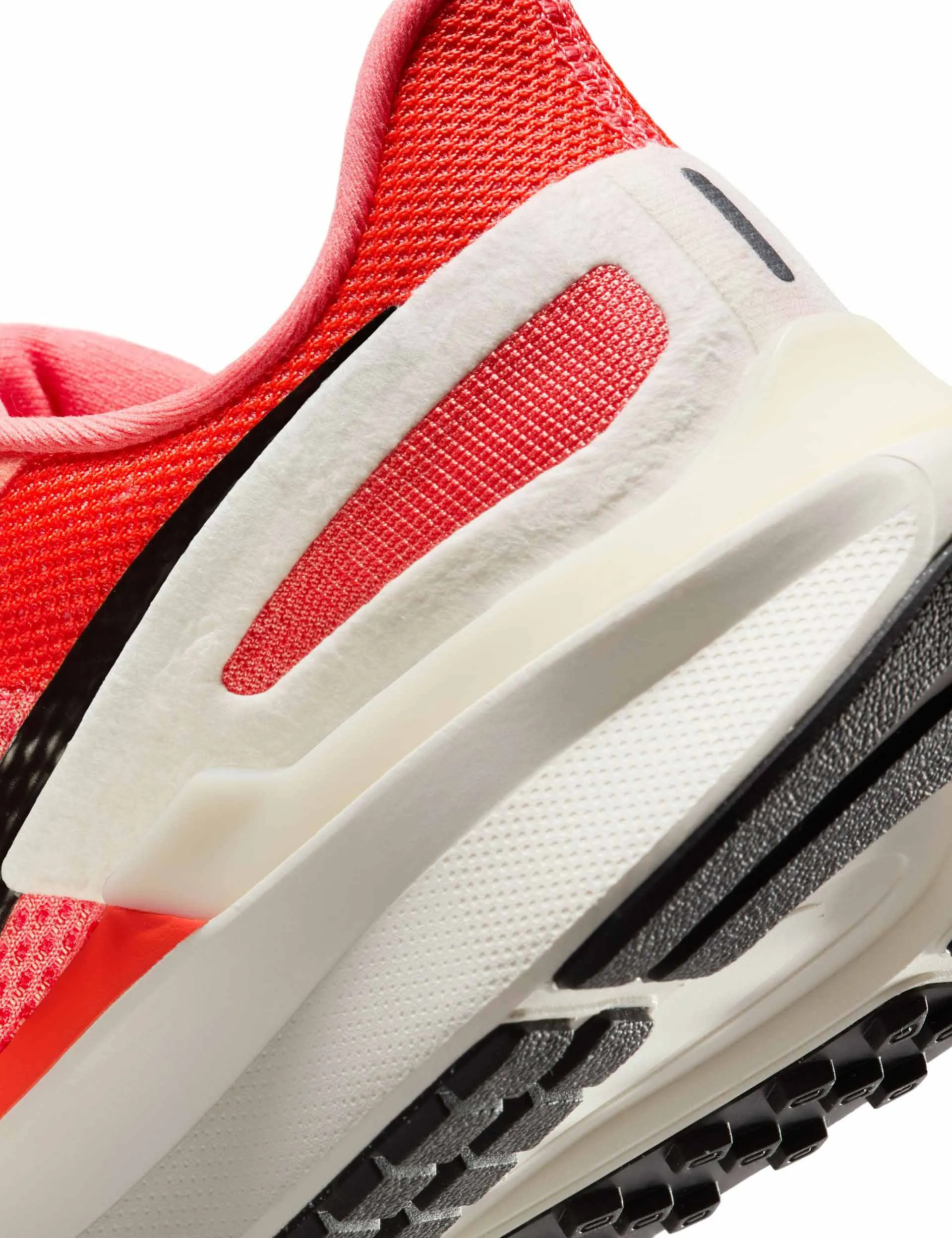 Structure 25 Shoes - Magic Ember/White/Sail/Apricot Agate